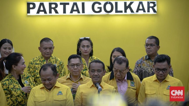 DPP Golkar resmi menerima Surat Keputusan (SK) kepengurusan baru periode 2024-2029 dari Kementerian Hukum.