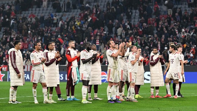 Seorang suporter Bayern Munchen meninggal di tribune Stadion Allianz Arena saat tim idolanya melawan Benfica di matchday keempat Liga Champions.