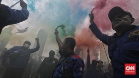 FOTO: Demo Buruh Kawal Regulasi Pengupahan di Kemnaker