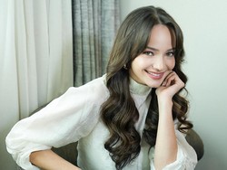 Keturunan Polandia, Begini Tipe Rambut Enzy Storia