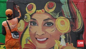 FOTO: Menata Kawasan dengan Mural Budaya Indonesia di Bukit Duri