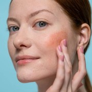 BeauPicks: 5 Rekomendasi Blush On Lokal dengan Warna Peach yang Bikin Wajah Lebih Fresh