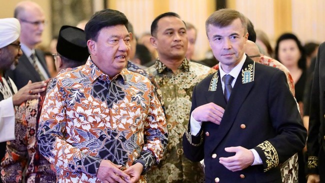 Menteri Koordinator Bidang Politik dan Keamanan Budi Gunawan menyinggung sejumlah riset tentang manfaat program makan bergizi gratis bagi anak-anak.