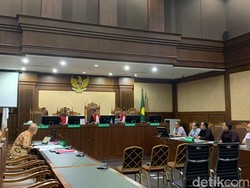 Jaksa KPK: Istri, Adik, dan Kakak Rafael Alun Ikut Cuci Uang Korupsi