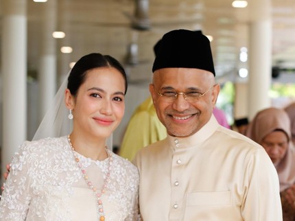 Kompak Banget! 5 Momen Pevita Pearce Bareng Mertua Pengusaha Asal Malaysia