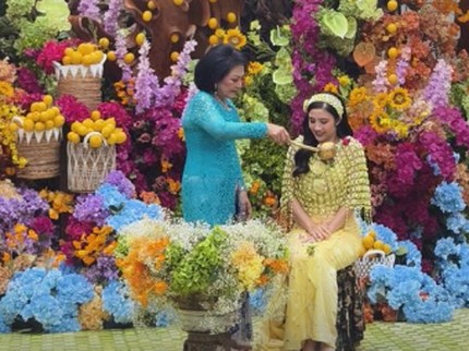 5 Potret Siraman Febby Rastanty Jelang Nikah dengan Polisi, Bernuansa Cerah Penuh Bunga