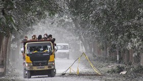 Banjir Lahar Gunung Lewotobi Laki-laki Hantam Dua Desa di NTT