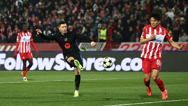 Barcelona menang telak 5-2 atas Crvena Zvezda, sementara Paris Saint-Germain (PSG) disikat Atletico Madrid di Liga Champions, Kamis (7/11) dini hari WIB.