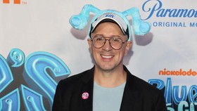 Warga AS 'Healing' Bareng Steve Blues Clues Usai Trump Menang Pilpres
