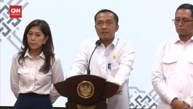 VIDEO: Prabowo Teken Perpres Perubahan Nomenklatur Kementrian dan Bada