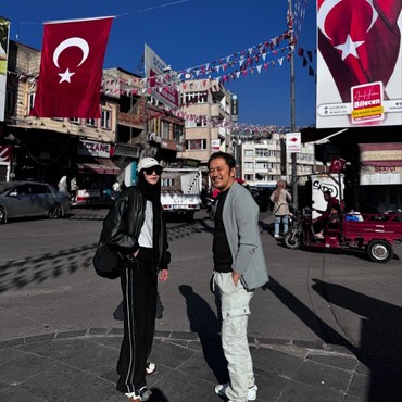 Respons Hanung Bramantyo Saat Zaskia Adya Mecca Minta Kado Ultah Pergi ke Suriah