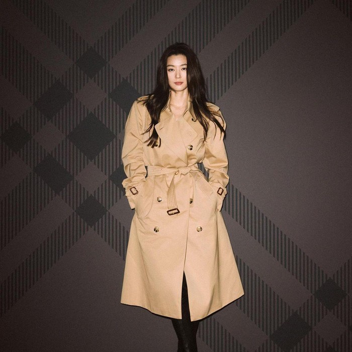 Jun Ji Hyun sempat beradu akting dengan Hugh Jackman lewat film Snow Flower and the Secret Fan./Foto: Instagram/ieumhashtag_official