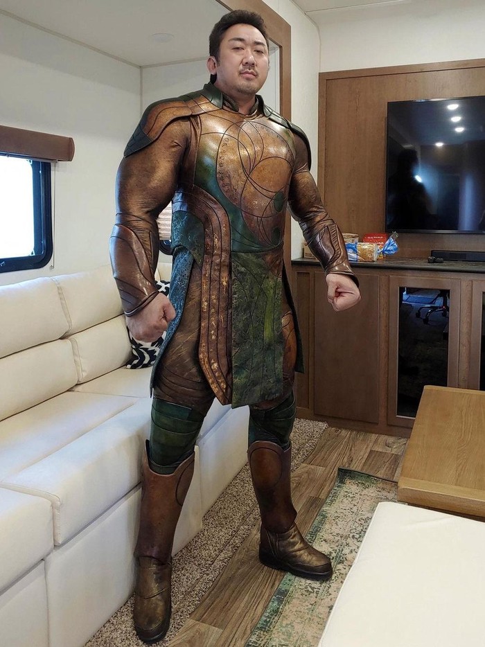 Ma Dong Seok beradu akting dengan Angelina Jolie dalam film Eternals./Foto: Instagram/donlee