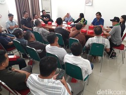 Pengepul Susu Sapi di Boyolali Kewalahan Tampung Hasil Panen Peternak
