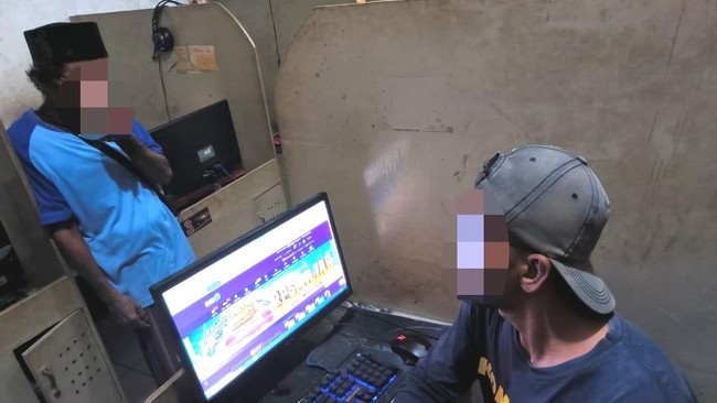 Kepala Divisi Psikiatri RSCM Kristiana Siste mengatakan kebanyakan pasien kecanduan gambling online nan dirawat di rumah sakit itu bukan pengangguran