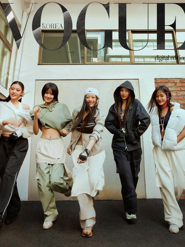 NewJeans Tampil Sporty dalam Pemotretan Terbaru Bersama VOGUE Korea untuk Edisi November
