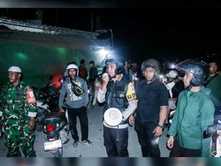 Detik-detik Warga Memanas hingga Rusak-Bakar Belasan Truk di Tangerang