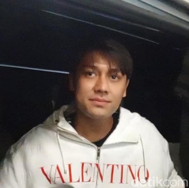 Berharap Anak Kedua Lahir Bulan Ini, Rizky Billar: Biar Dapat Shio Naga