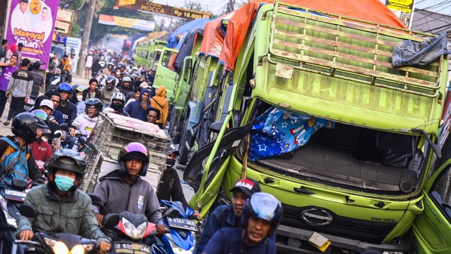 Jam operasional truk-truk besar di wilayah Tangerang Kota telah dibatasi mulai dari jam 10 malam hingga 5 pagi.