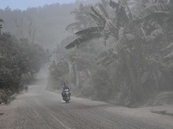 5 Bandara NTT Ditutup Imbas Erupsi Lewotobi Laki-laki