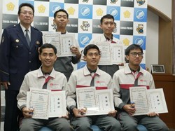 Sugoi! 5 WNI Diberi Penghargaan Setelah Selamatkan Lansia Jepang Tercebur Sungai