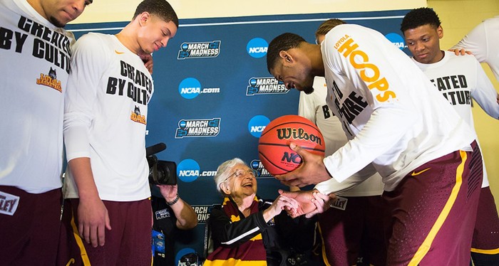 5 Rahasia Panjang Umur Perempuan Berusia 105 Tahun, Masih Aktif Bekerja hingga 'Melatih' Basket!