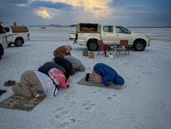 Salju Tutupi Gurun Pasir di Arab Saudi, Tanda Kiamat Makin Jelas?
