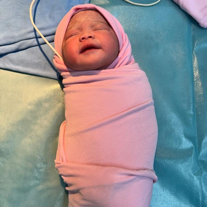 <p>Darah Tahitoe putri bungsu Marcello Tahitoe dan Cindy Maria lahir di tanggal cantik yakni 11 November 2024. Kini, usianya pun sudah genap empat bulan. (Foto: Instagram: @marcello_tahitoe)</p>