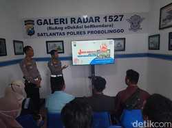 Inovasi Galeri Radar 1527 Permudah Pemohon SIM di Polres Probolinggo