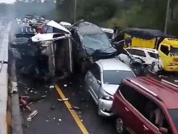 Catatan Kelam Truk-Bus Rem Blong di Cipularang