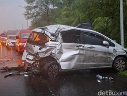 Cerita Korban Kecelakaan Tol Cipularang: Mobil Terpental Lalu Tabrak Pembatas