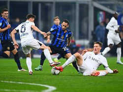 Bisseck Sebut Inter Lebih Kuat dari Napoli, Pede Menang di Maradona