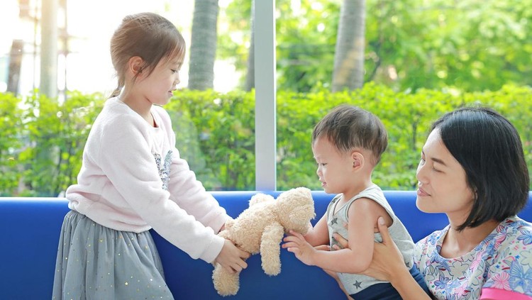 Membesarkan Anak agar Baik Hati Membesarkan Anak agar Baik Hati