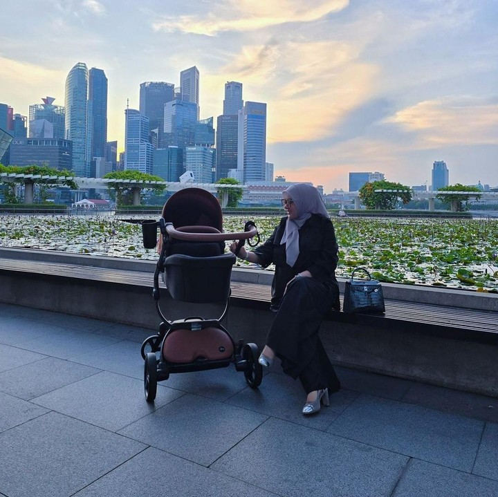 <p>Bunda, kita doakan agar baby R tumbuh menjadi anak yang sehat dan cerdas, ya.  (Foto: Instagram: @princessyahrini)</p>