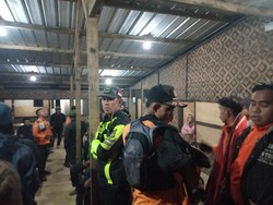 5 Pelajar yang Tersesat di Gunung Salak Ditemukan, Begini Kondisinya