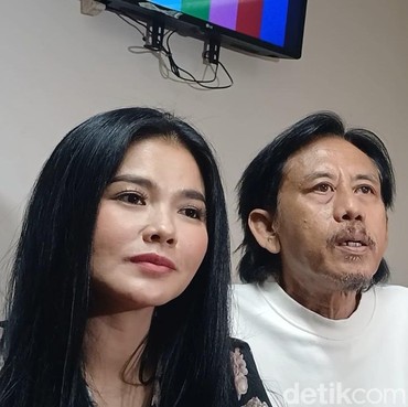 Dituding Pakai Penglaris, Omzet Epy Kusnandar Jual Takjil Capai Belasan Juta