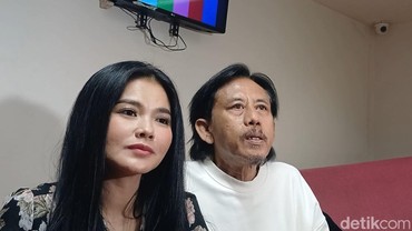 Dituding Pakai Penglaris, Omzet Epy Kusnandar Jual Takjil Capai Belasan Juta