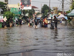Banjir di Taman Mangu Tangsel Capai Ketinggian 70 Cm Pagi Ini