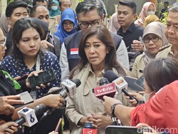 Menkomdigi Mau Ajak Ketemu Manusia 1.900 Triliun yang Sambangi RI