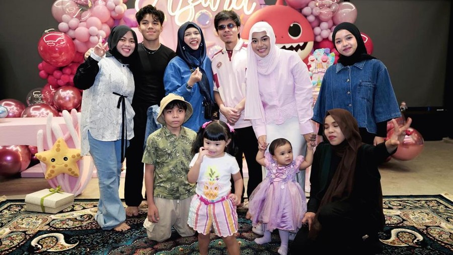 Momen Ulang Tahun Azura Anak Atta Halilintar dan Aurel Hermansyah