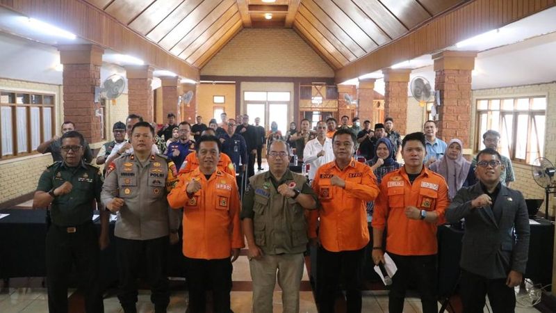 Pemerintah Kabupaten (Pemkab) Bandung melalui Badan Penanggulangan Bencana Daerah (BPBD) melaksanakan kegiatan penyusunan