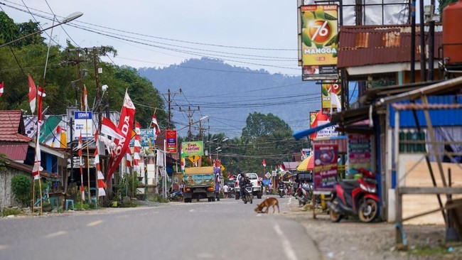 Kebijakan hilirisasi oleh pemerintah telah membawa berkah bagi Indonesia, termasuk hilirisasi industri nikel yang berdampak positif bagi masyarakat sekitar.