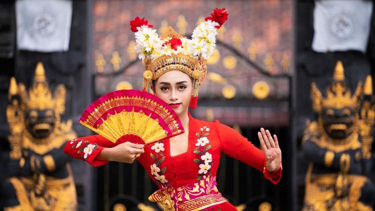 Tari tradisional Indonesia
