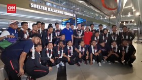 VIDEO: Timnas Futsal Indonesia Disambut Meriah Saat Tiba di Indonesia