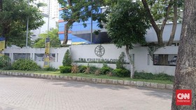 Viral Pria Ngamuk Paksa Siswa Bungkuk dan Menggonggong di Surabaya
