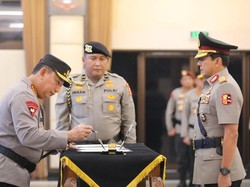Kapolri Resmi Lantik Komjen Ahmad Dofiri Jadi Wakapolri