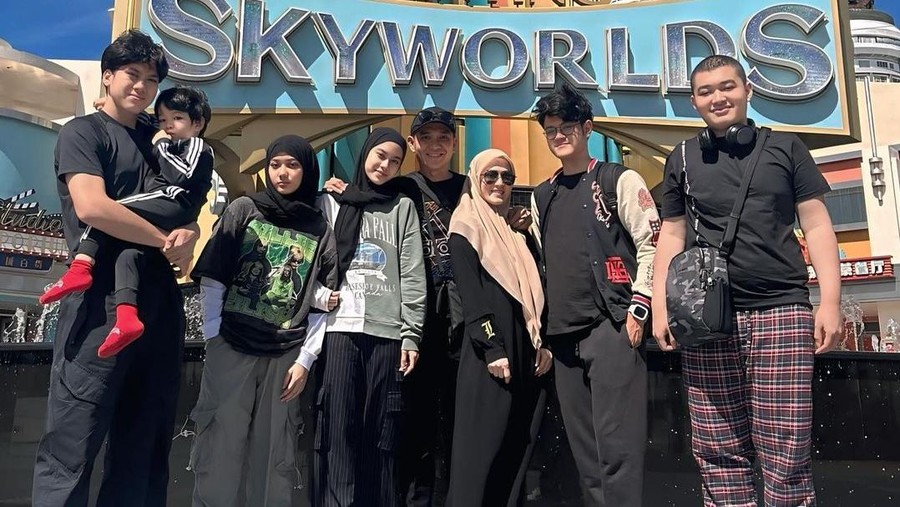 Lyra Virna dan Fadlan Muhammad Lyra Virna dan Fadlan Muhammad