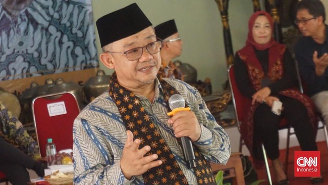 Prabowo Akan Luncurkan Program Renovasi Sekolah Saat Hardiknas 2025 Mendikdasmen RI Abdul Mu'ti menyebut Presiden RI Prabowo Subianto akan meluncurkan program pembangunan sekolah pada Hari Pendidikan Nasional.
