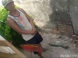 Nelayan di Lekok Pasuruan Terperanjat Saat Jaringnya Dapat Mortir