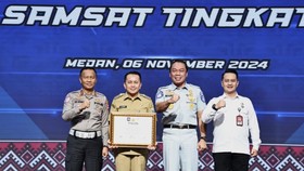 Pj Gubernur Sumut Sabet Penghargaan dari Pembina Samsat Nasional